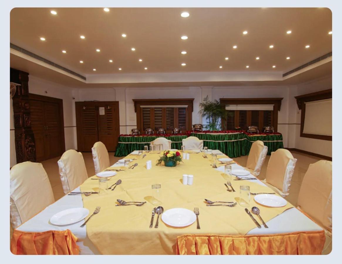 Hotel Sasthapuri Calicut Eksteriør billede